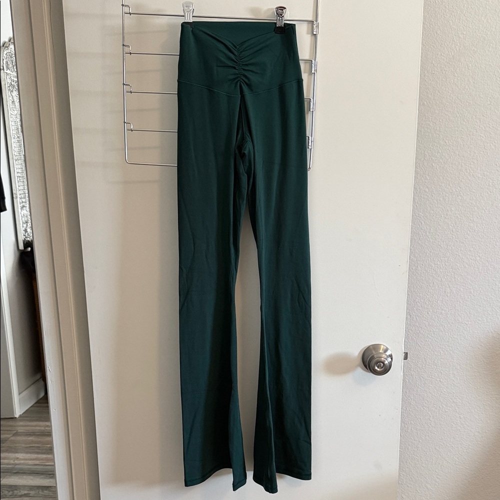 Aerie OFFLINE High-Rise Leggings in Deep Gray